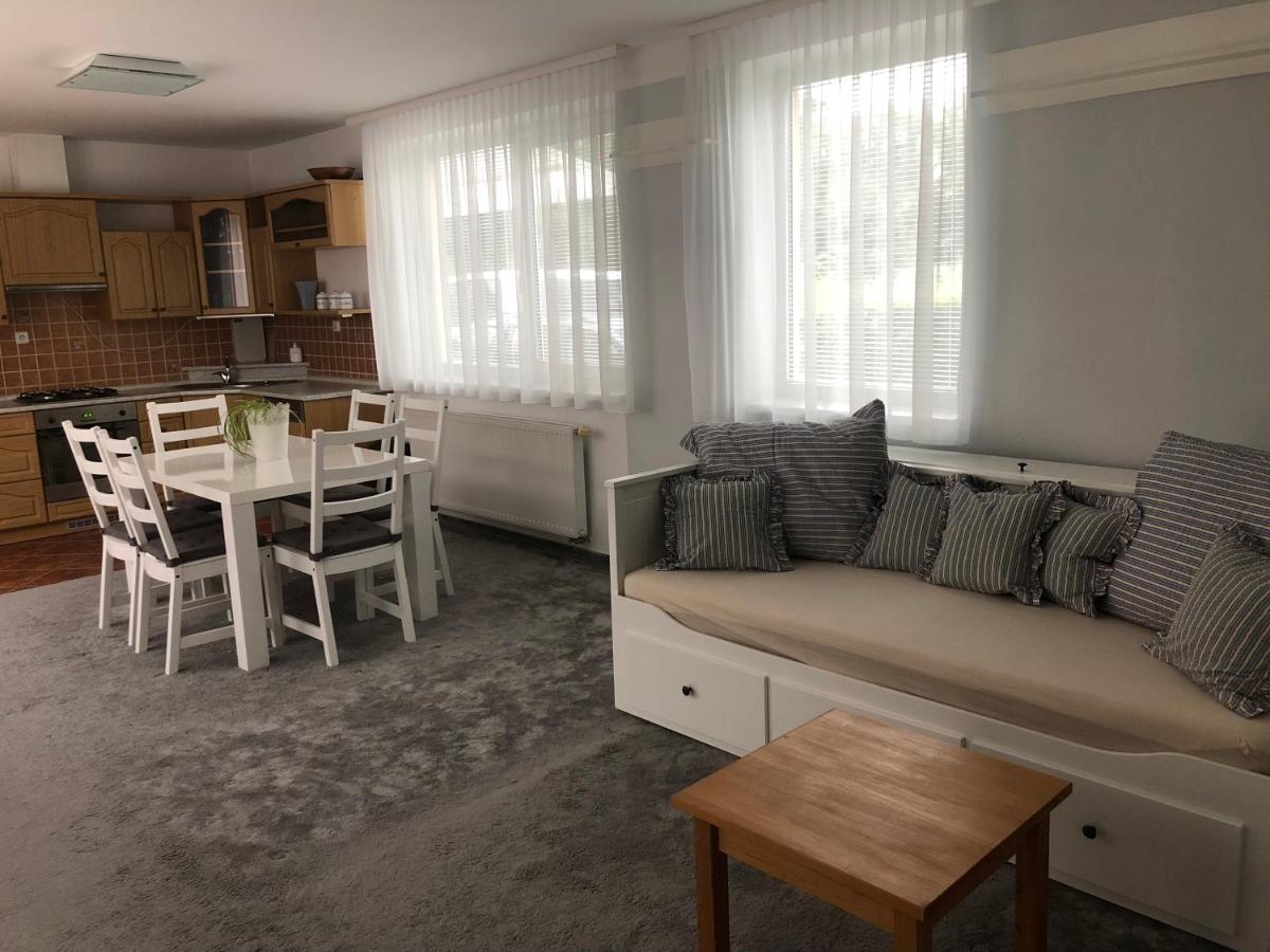 Prazdninovy Dum Zavadilka Villa Ceske Budejovice Kültér fotó